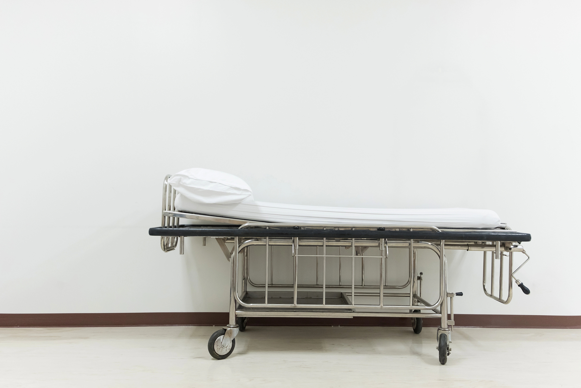 Summer Trolley Crisis Warning as 524 Patients Left Waiting Across Irish Hospitals