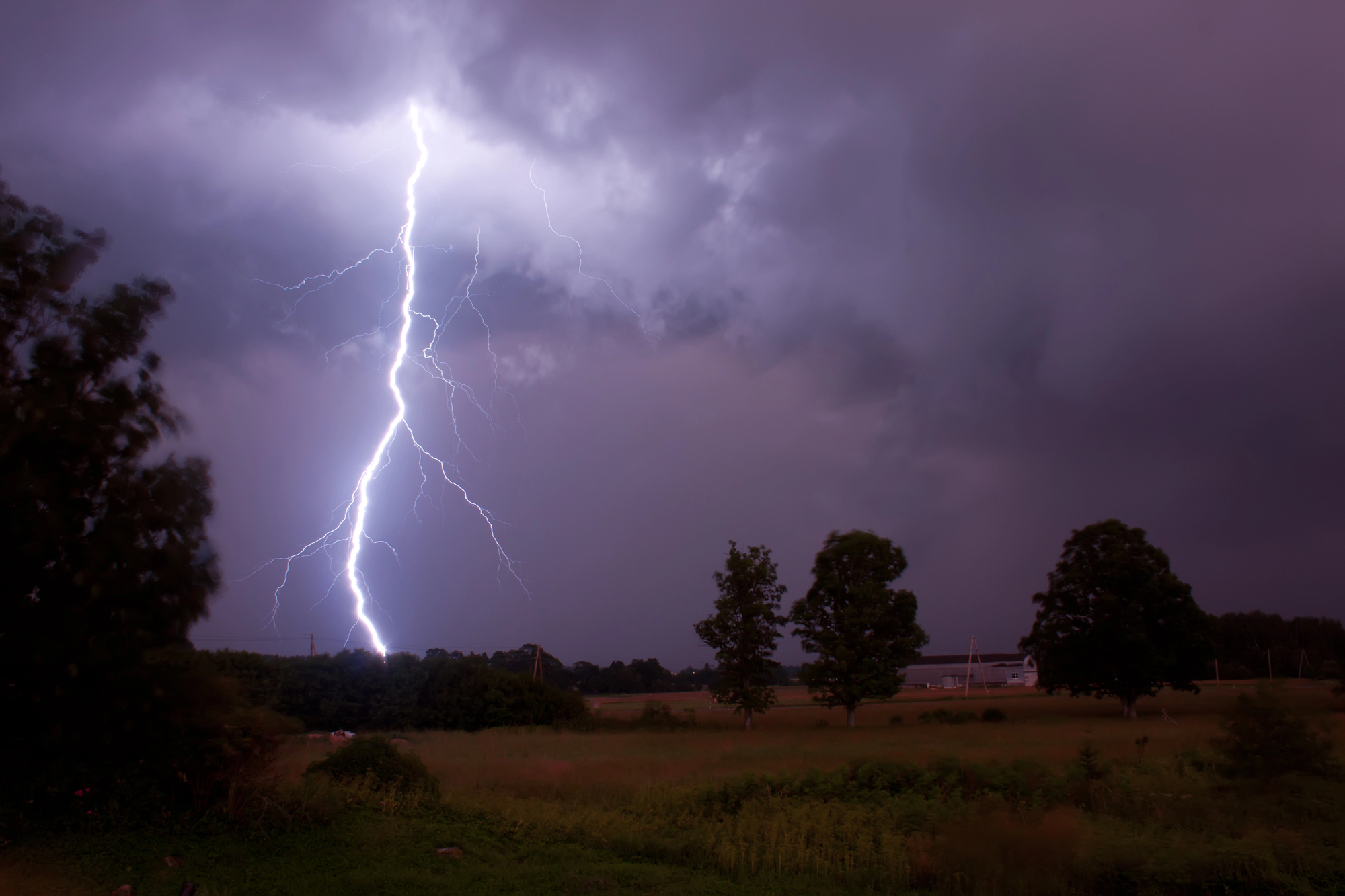 New Thunderstorm Warning Issued for Cork, Kerry, Clare and Limerick