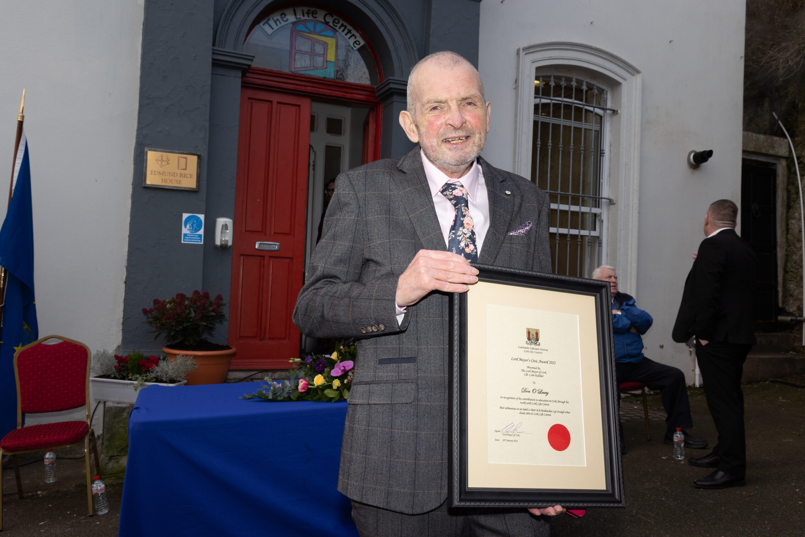 Tributes paid to Cork educator Don O'Leary who transformed lives of hundreds of young people